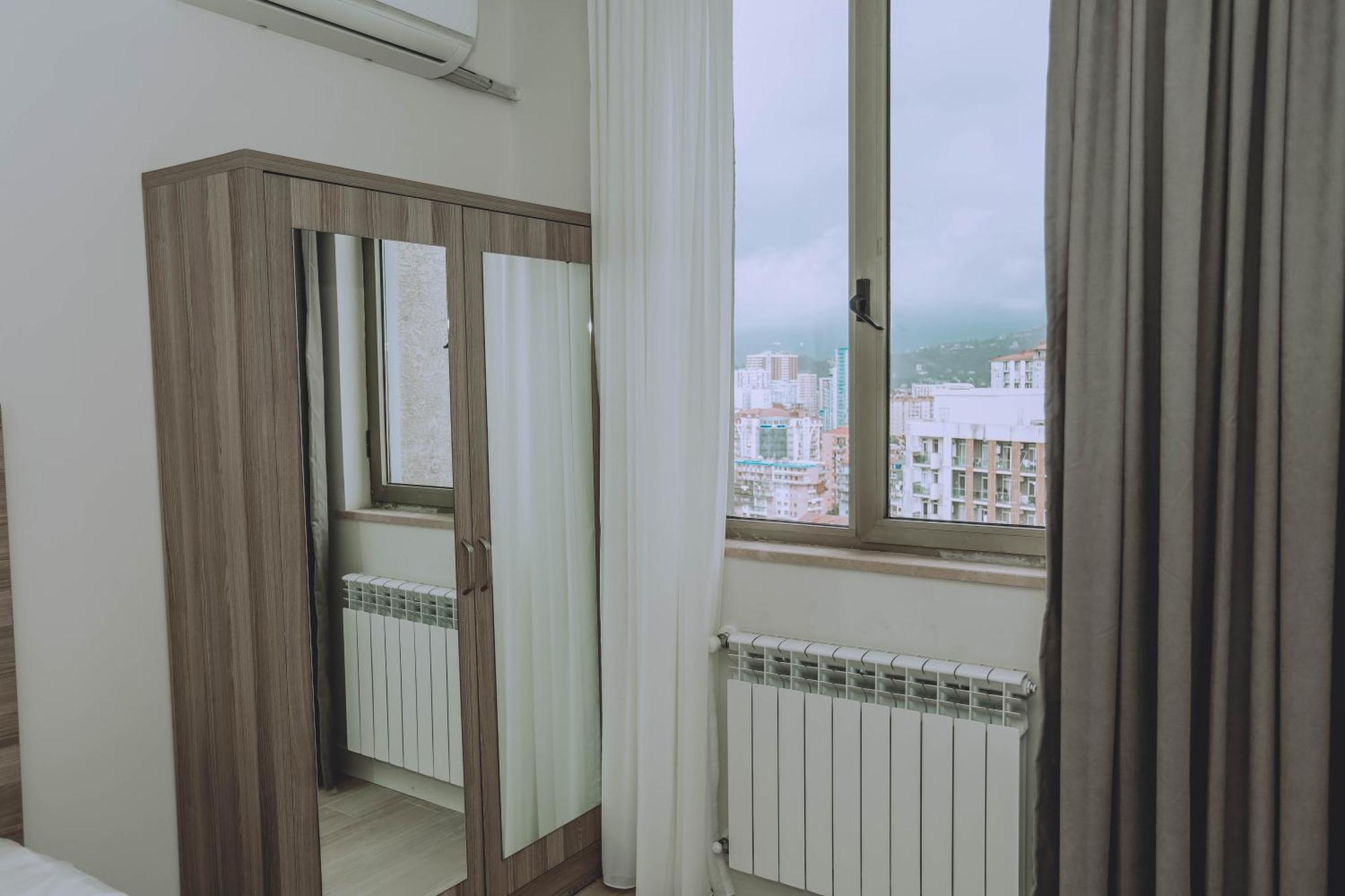 Royal Medis Hotel Батумі Екстер'єр фото