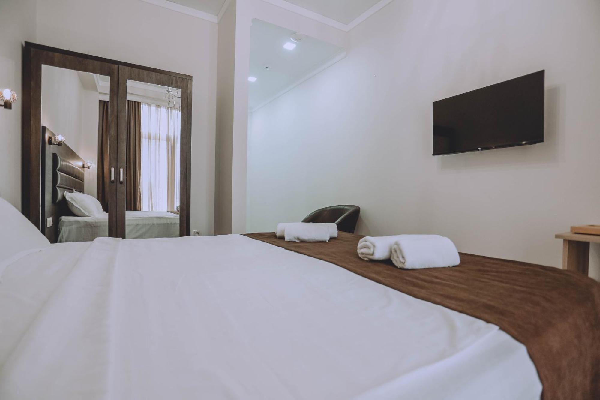 Royal Medis Hotel Батумі Екстер'єр фото