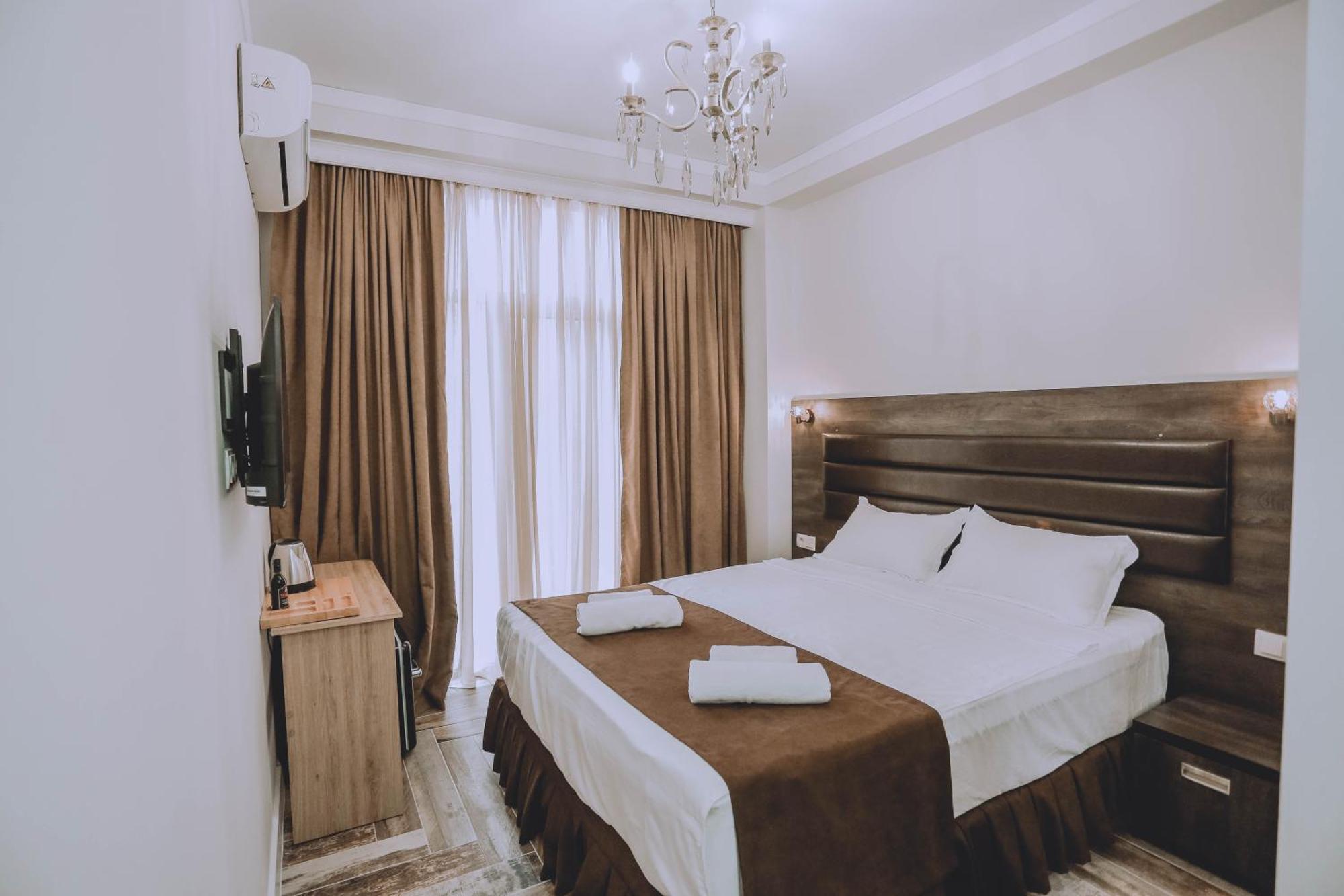 Royal Medis Hotel Батумі Екстер'єр фото