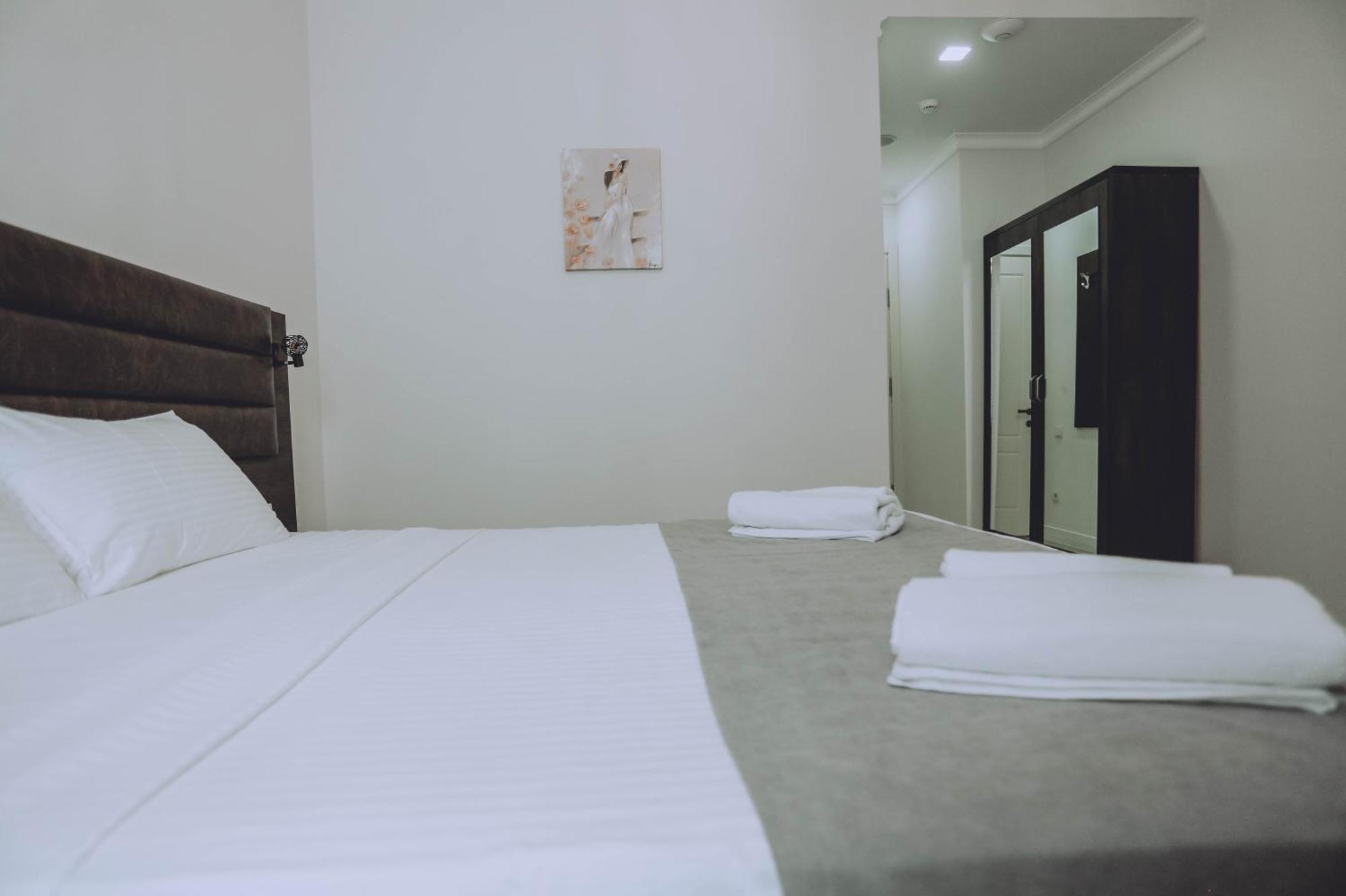 Royal Medis Hotel Батумі Екстер'єр фото