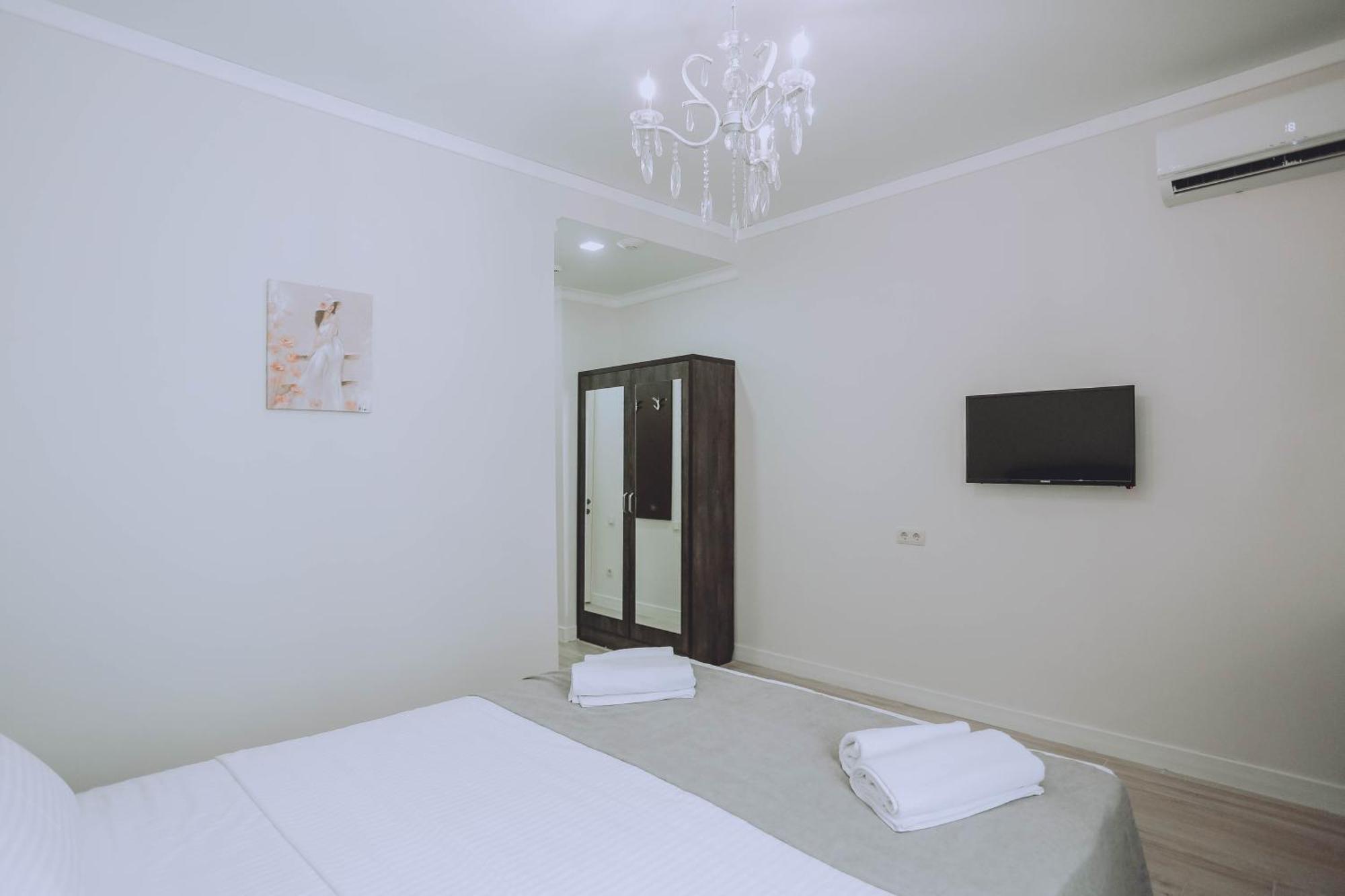 Royal Medis Hotel Батумі Екстер'єр фото