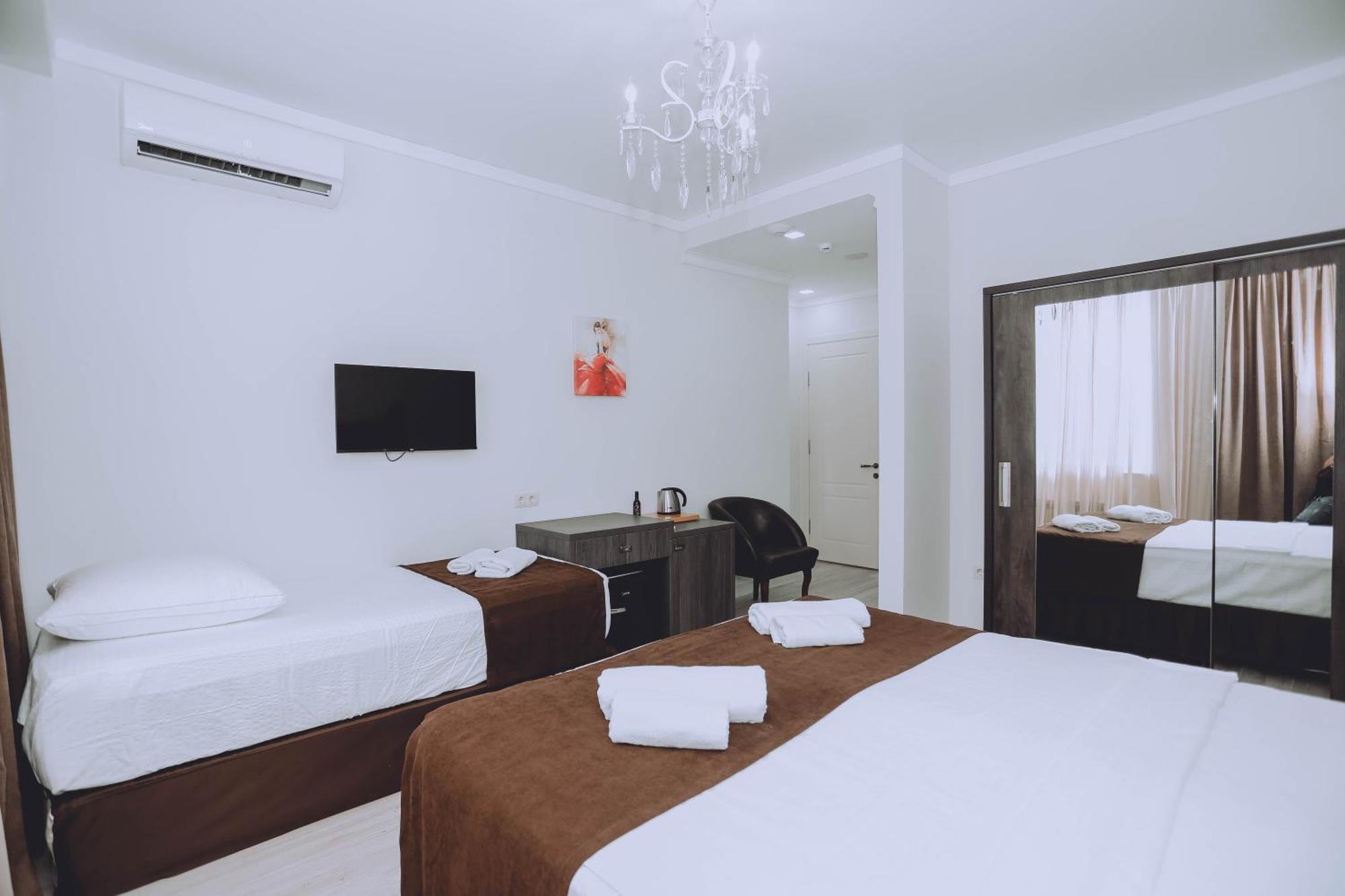 Royal Medis Hotel Батумі Екстер'єр фото