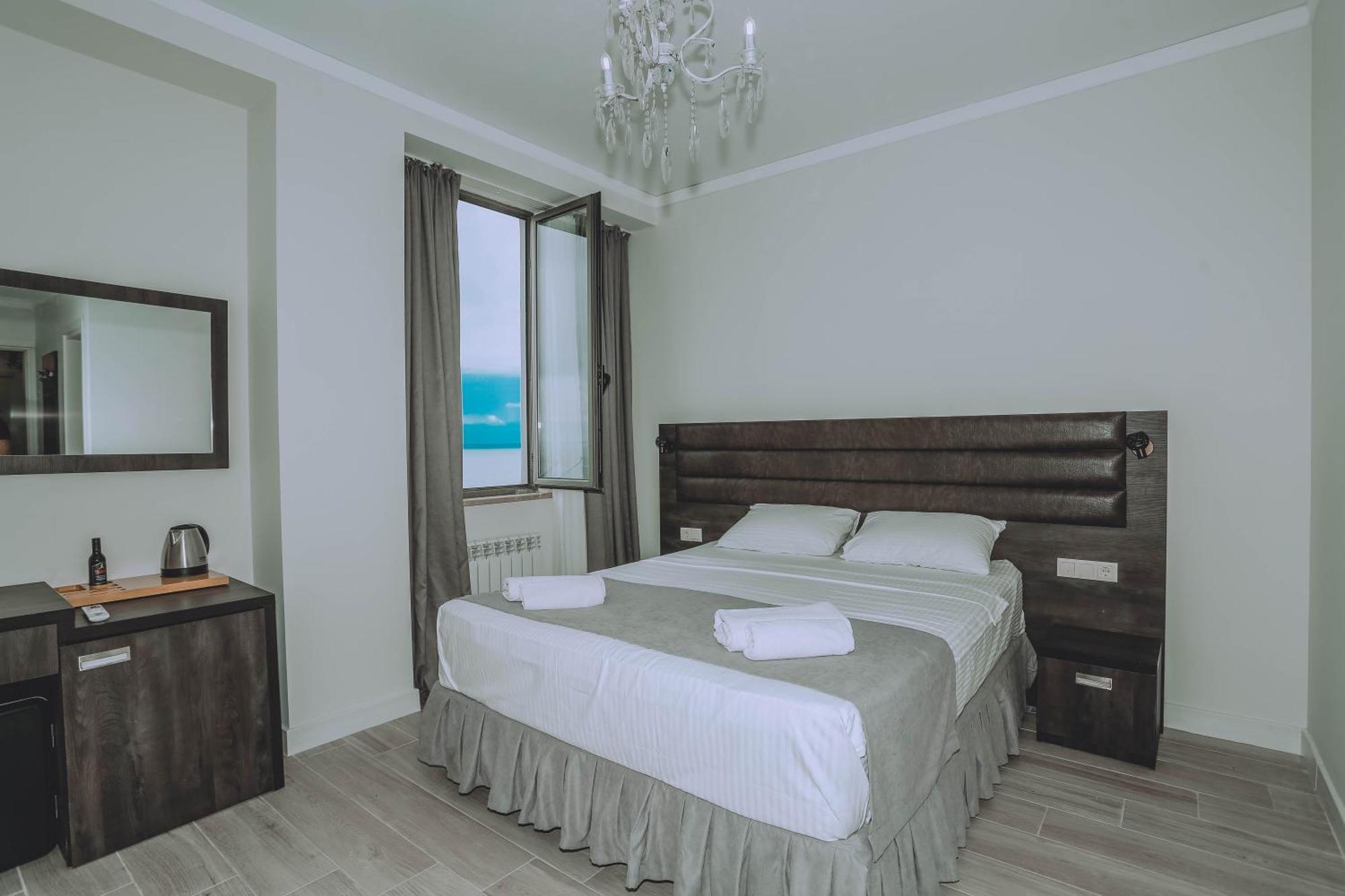 Royal Medis Hotel Батумі Екстер'єр фото