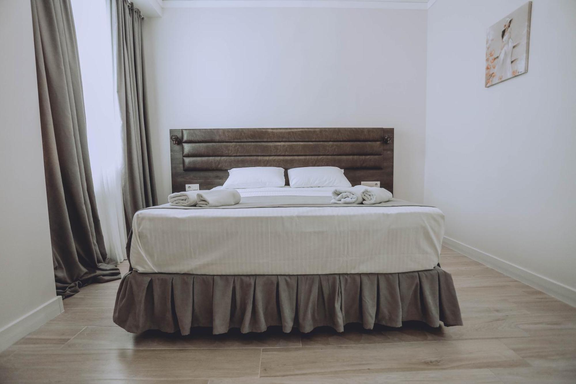 Royal Medis Hotel Батумі Екстер'єр фото