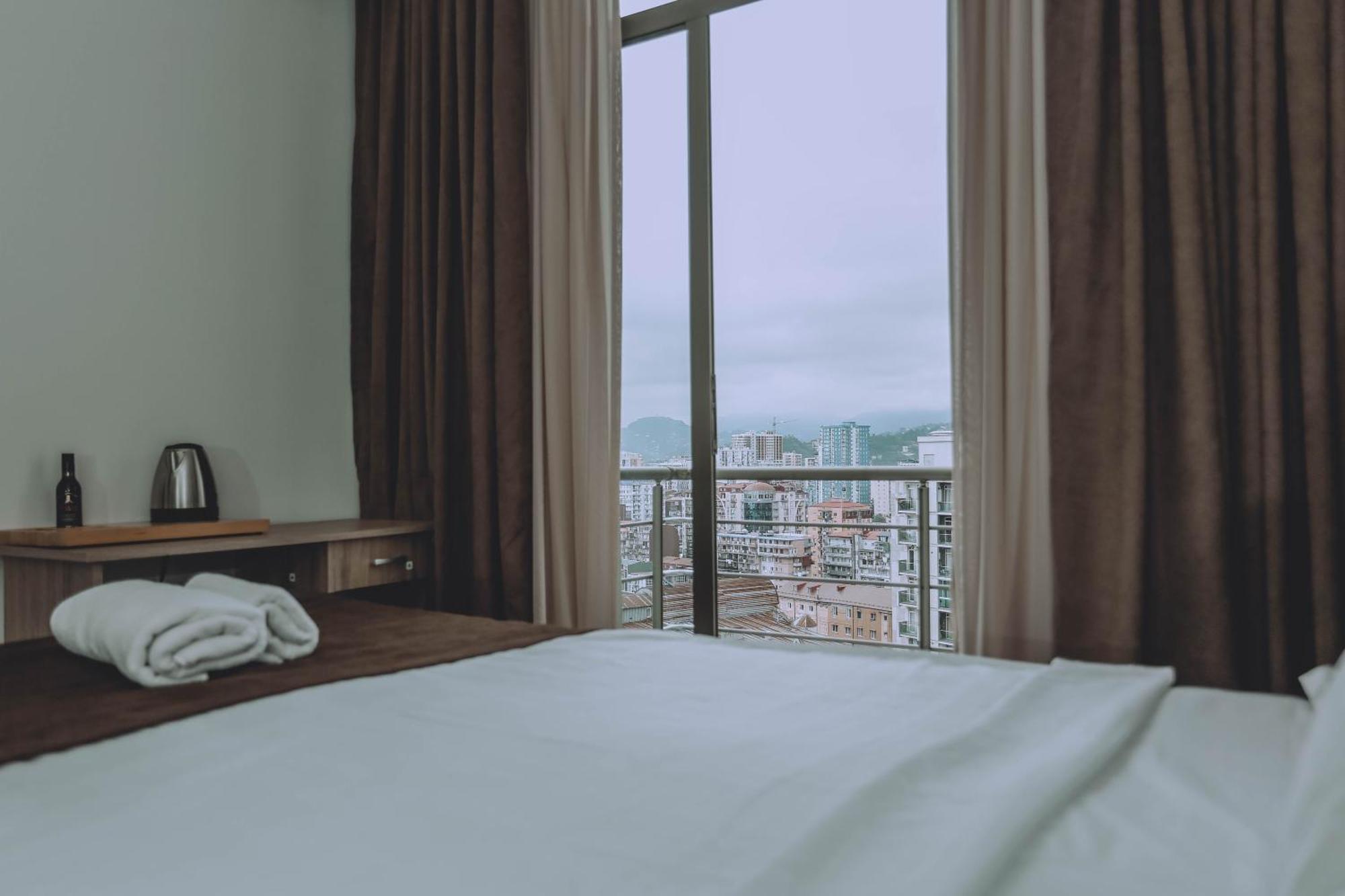 Royal Medis Hotel Батумі Екстер'єр фото