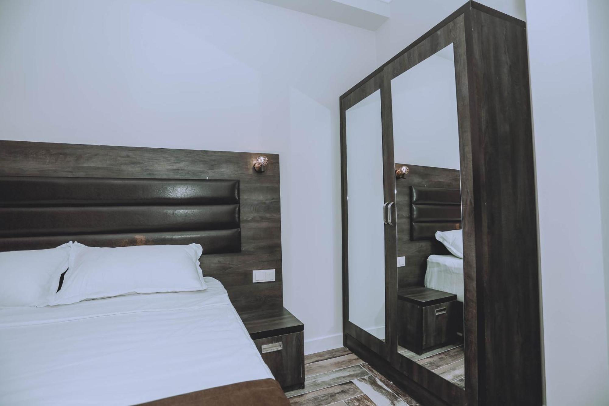 Royal Medis Hotel Батумі Екстер'єр фото