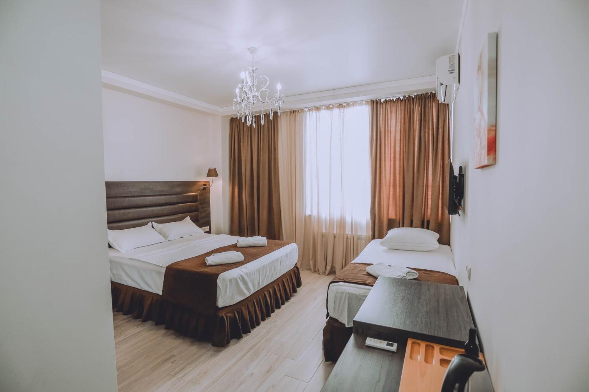 Royal Medis Hotel Батумі Екстер'єр фото