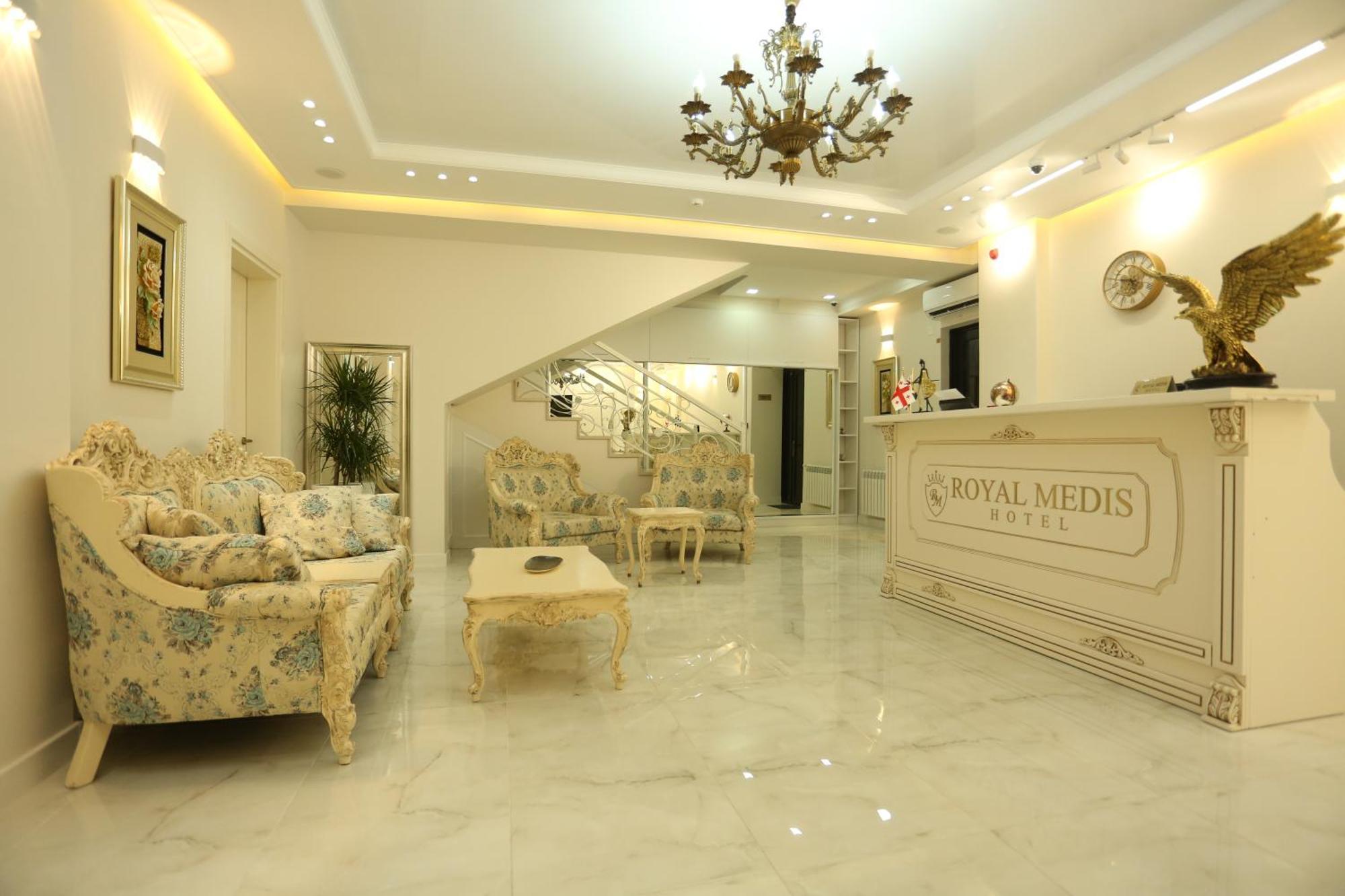 Royal Medis Hotel Батумі Екстер'єр фото